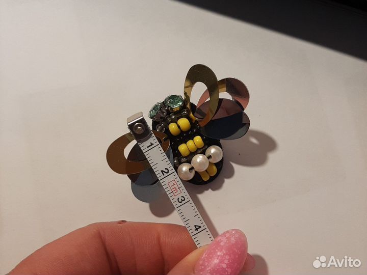 Брошь пчелка