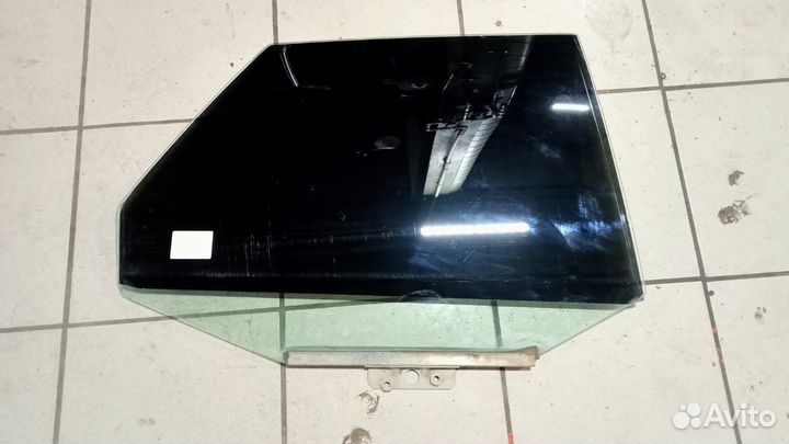 Стекло задней правой двери Приора