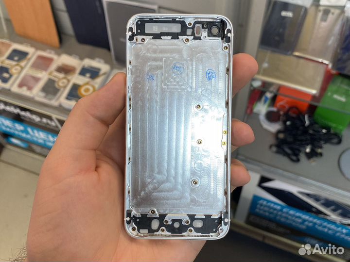 Телефон iPhone 5s корпус
