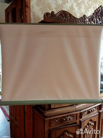 Экран для проектора рулонный 150