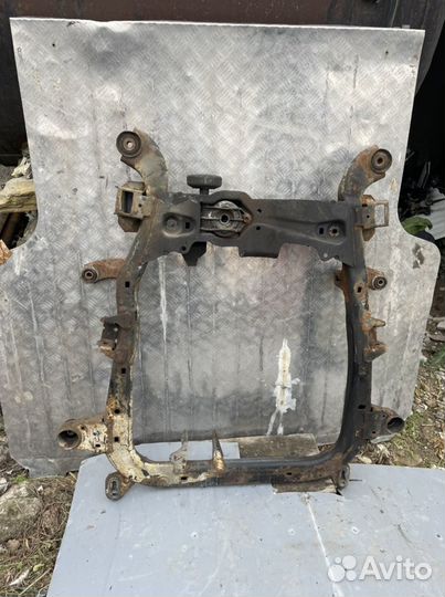 Передняя балка подрамник opel astra h