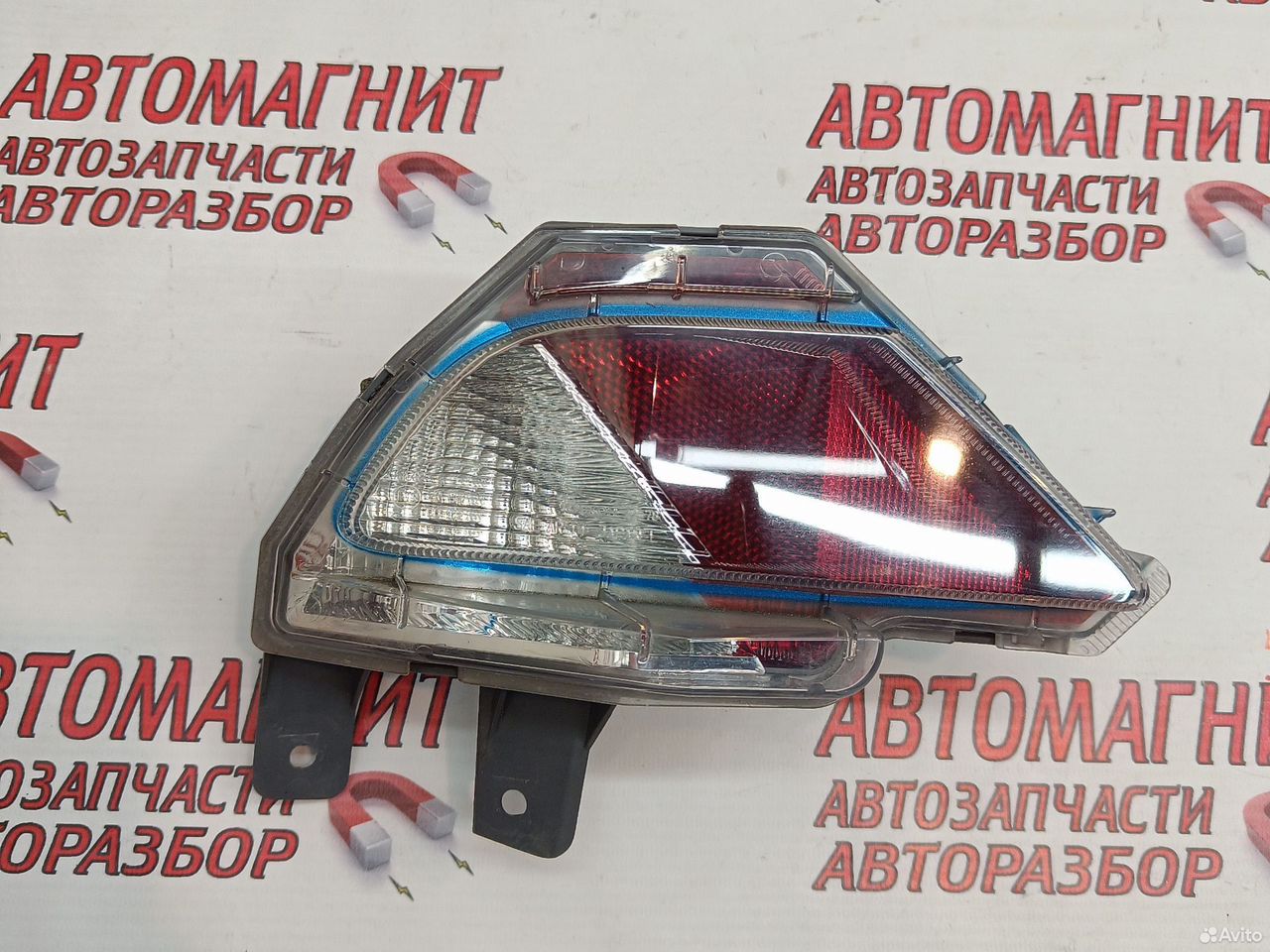 Фонарь заднего бампера левый Toyota Rav 4 40