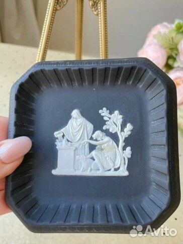 Коллекционная тарелочка Wedgwood Англия