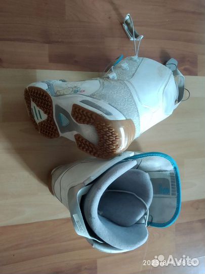 Сноубордические ботинки 43