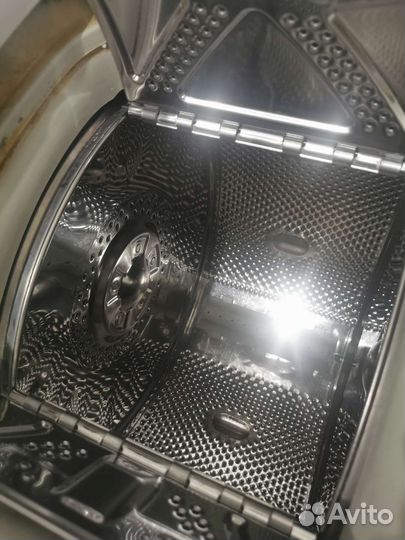 Стиральная машина с вертикальной загрузкой