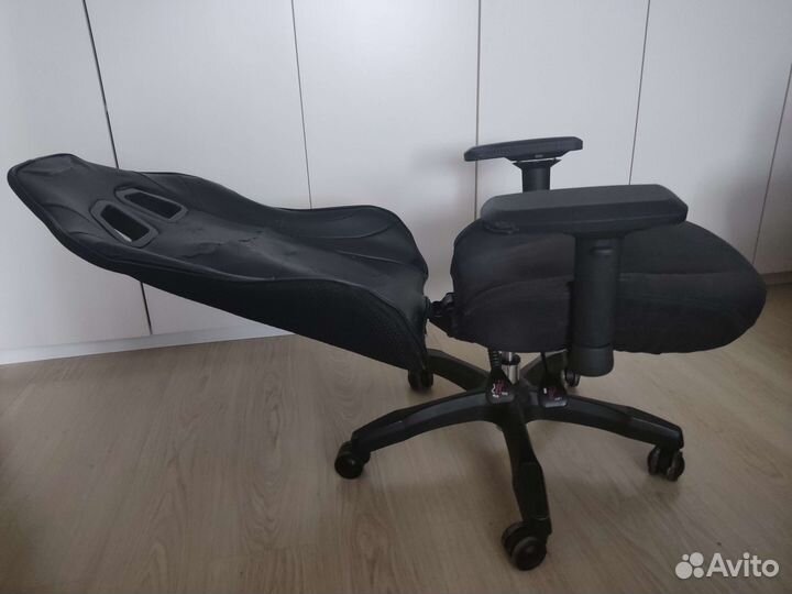 Компьютерный стул