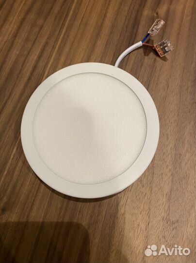 Светильник встраиваемый