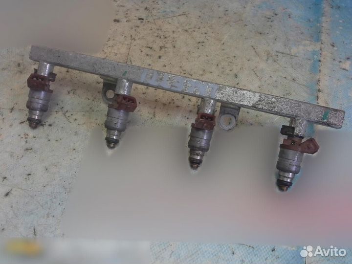 Рейка топливная (рампа) Chevrolet Lacetti 2003