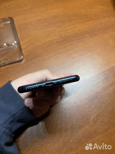 iPhone 7, 32 ГБ