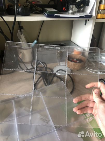 Лист в альбом на 9 банкнот, карт