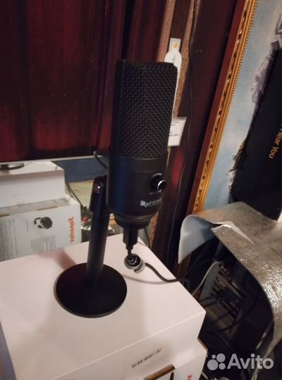Микрофон студийный