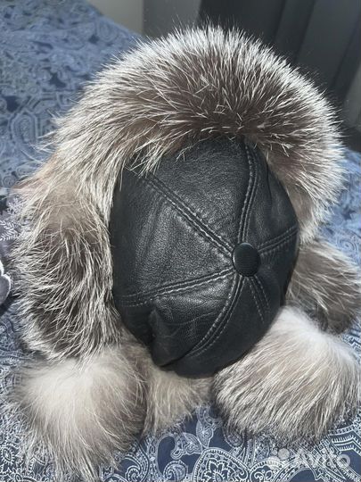 Натуральная зимняя шапка