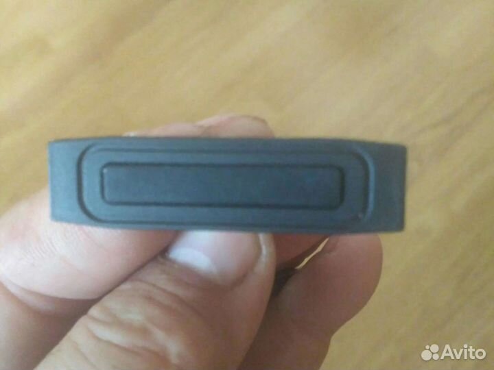 Продам новую кнопку багажника Nissan253809U00A