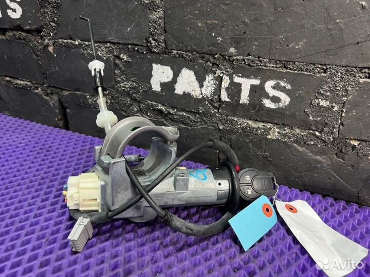 Замок зажигания Nissan Juke YF15-207023 HR15DE