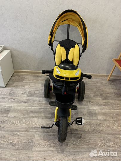 Детский трехколесный велосипед