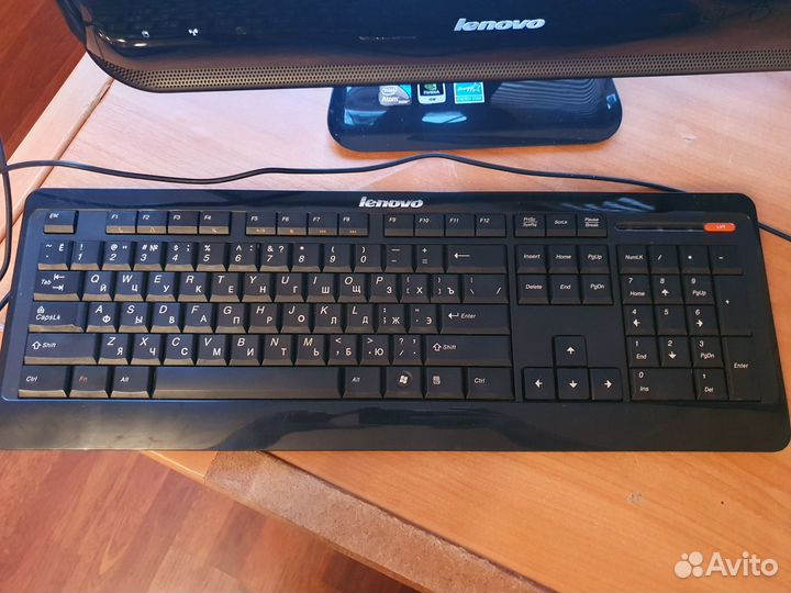 Моноблок Lenovo IdeaCentre c200