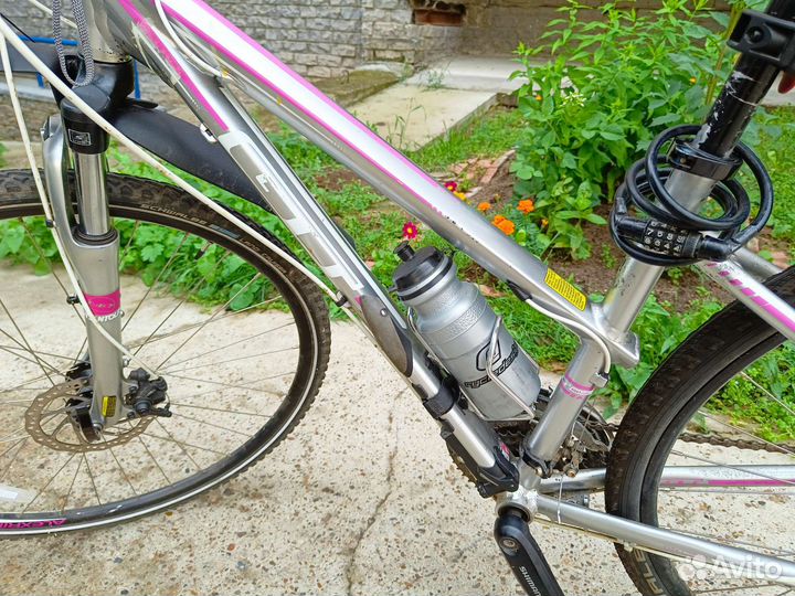 Продаю велосипед GT женский