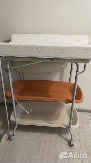 Ванночка для купания с пеленальной доской