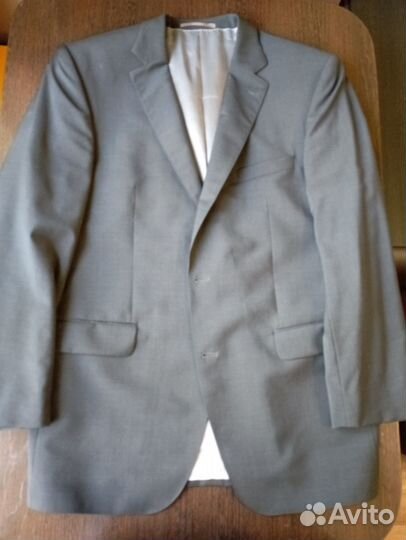 Продам костюм