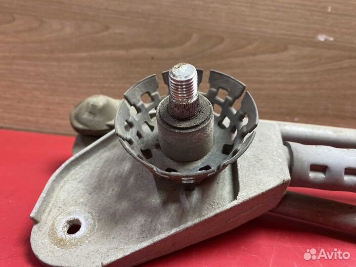 Трапеция стеклоочистителя Mitsubishi Lancer 9 (CS)