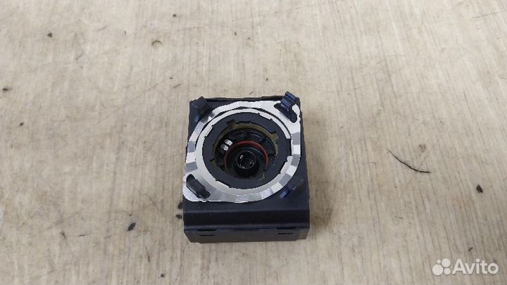 Блок розжига ксенона Mercedes-Benz 5DD00831910