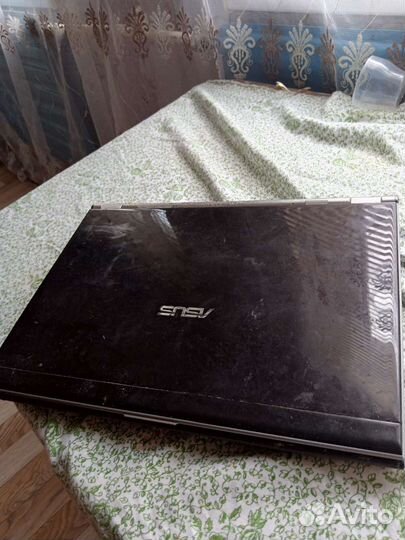 Нетбук asus