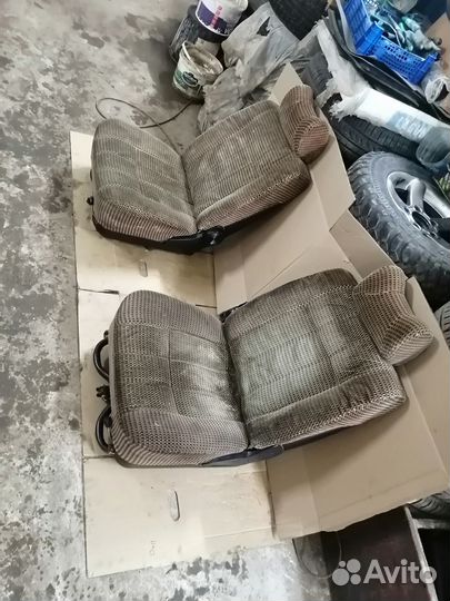 Передние сиденья велюр олененок газ Волга