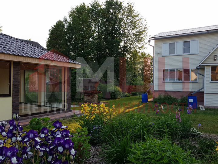 Дом 158,3 м² на участке 16 сот.