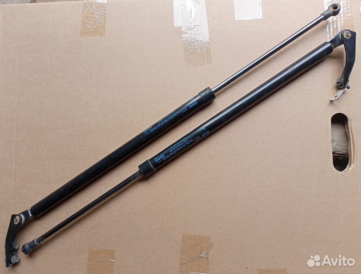 Амортизатор багажника Nissan X-Trail T32