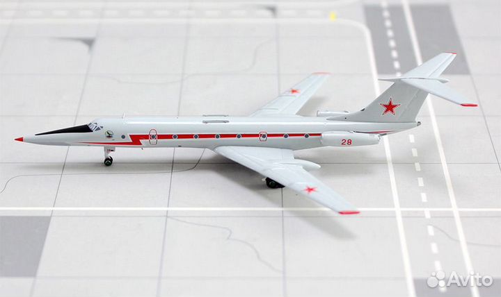 Модель самолета 1/400 Туполев Ту-134убл