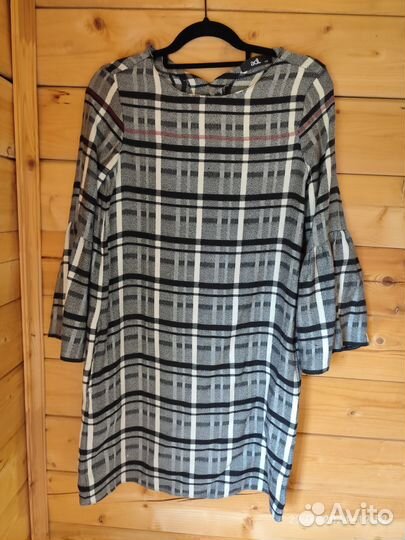 Платье офисное 42