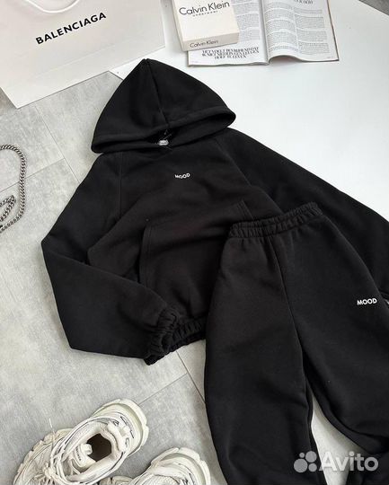 Спортивный костюм женский