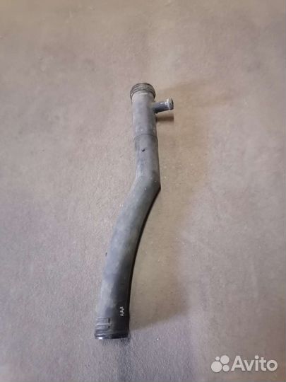 VAG 03C121065D Патрубок охлаждения CFN cfna