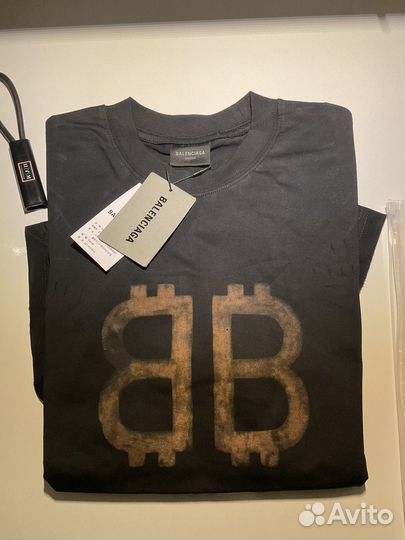 Футболка Balenciaga