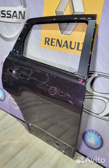 Дверь задняя боковая Nissan qashqai J10 Прав