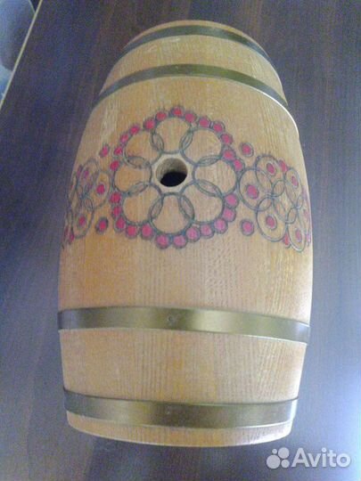 Деревянный бочонок и кружки СССР