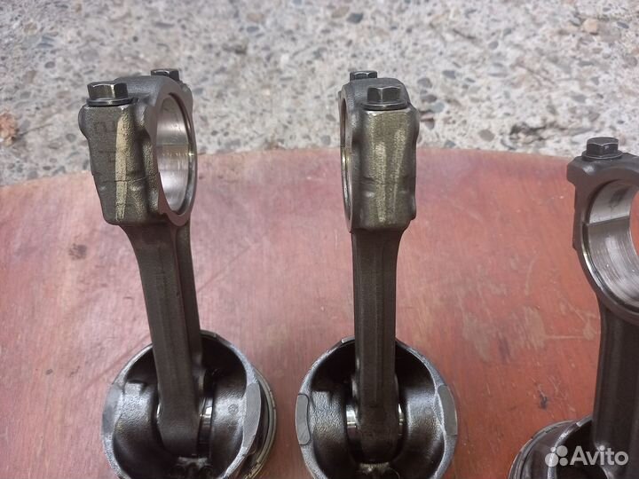 Поршень шатун на 1.5 К9К Рено 7701475074