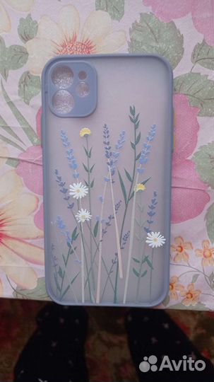 Чехол на iPhone 11