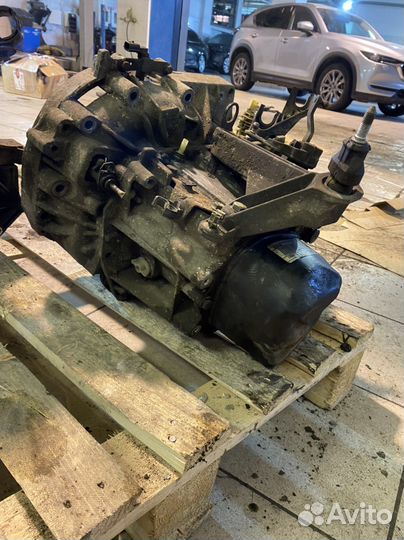 Renault Sandero МКПП