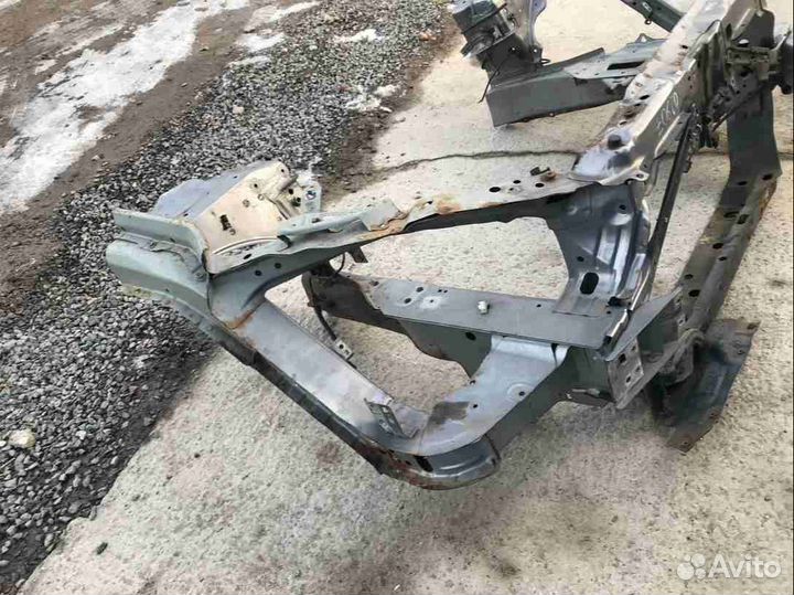 Передняя панель крепления облицовки (телевизор) Honda Legend