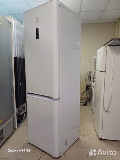 Холодильник indesit. No Frost. Доставка. Гарантия