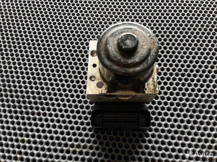 Блок ABS Volkswagen Amarok