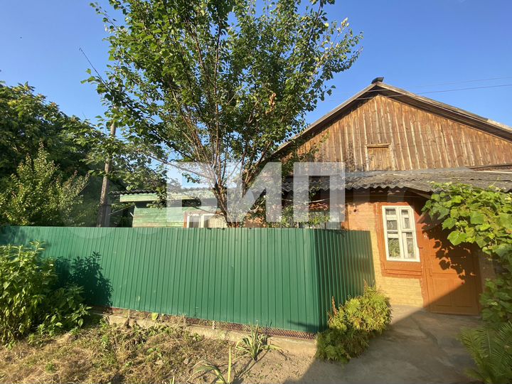 Дом 16 м² на участке 2 сот.