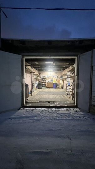 Гараж, > 30 м²