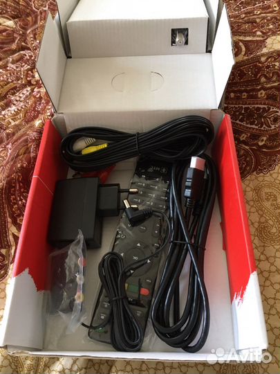 Спутниковая тарелка МТС с роутером