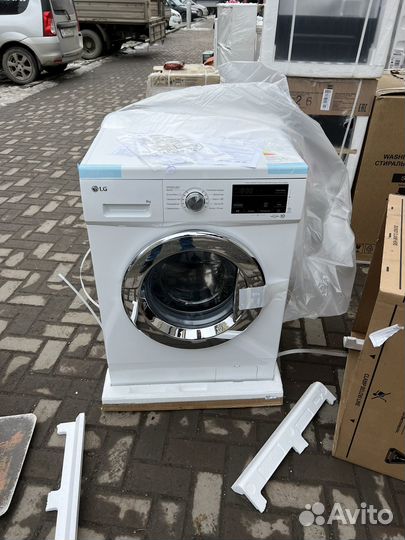 Стиральная машина Lg 8 кг (новая-рассрочка)