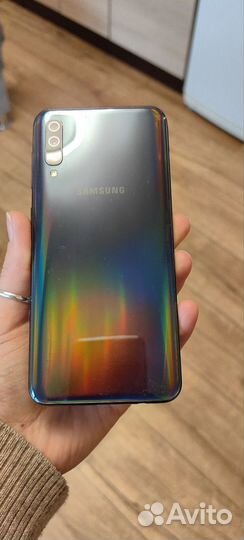 Samsung Galaxy A50, 4/64 ГБ