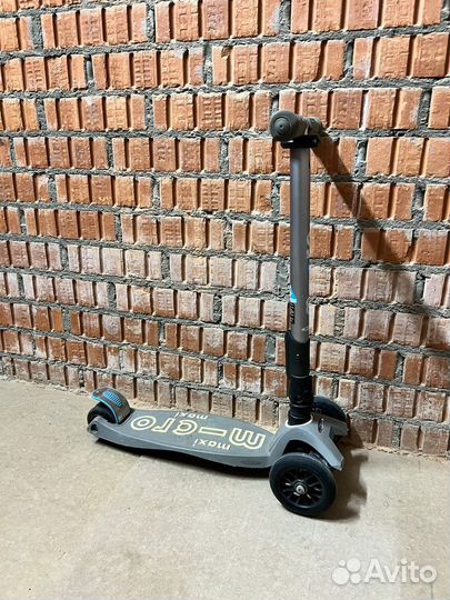 Самокат трехколесный micro