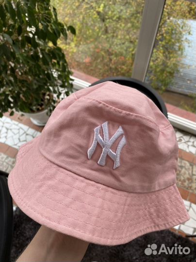 Розовая панамка NY