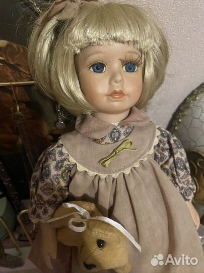 Кукла фарфоровая коллекционная 30см